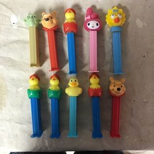 PEZ dispenser collectibles (10pcs)